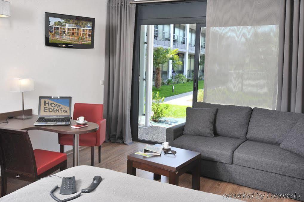 Hotel Eden Park Pau Est, Avec Piscine Exterior foto
